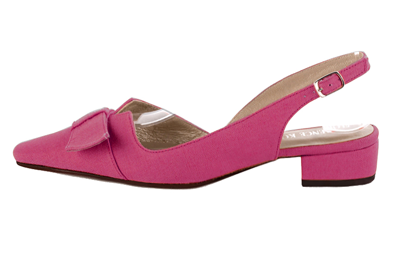 Hot pink women's open back shoes, with a knot. Tapered toe. Low block heels. Profile view - Florence KOOIJMAN